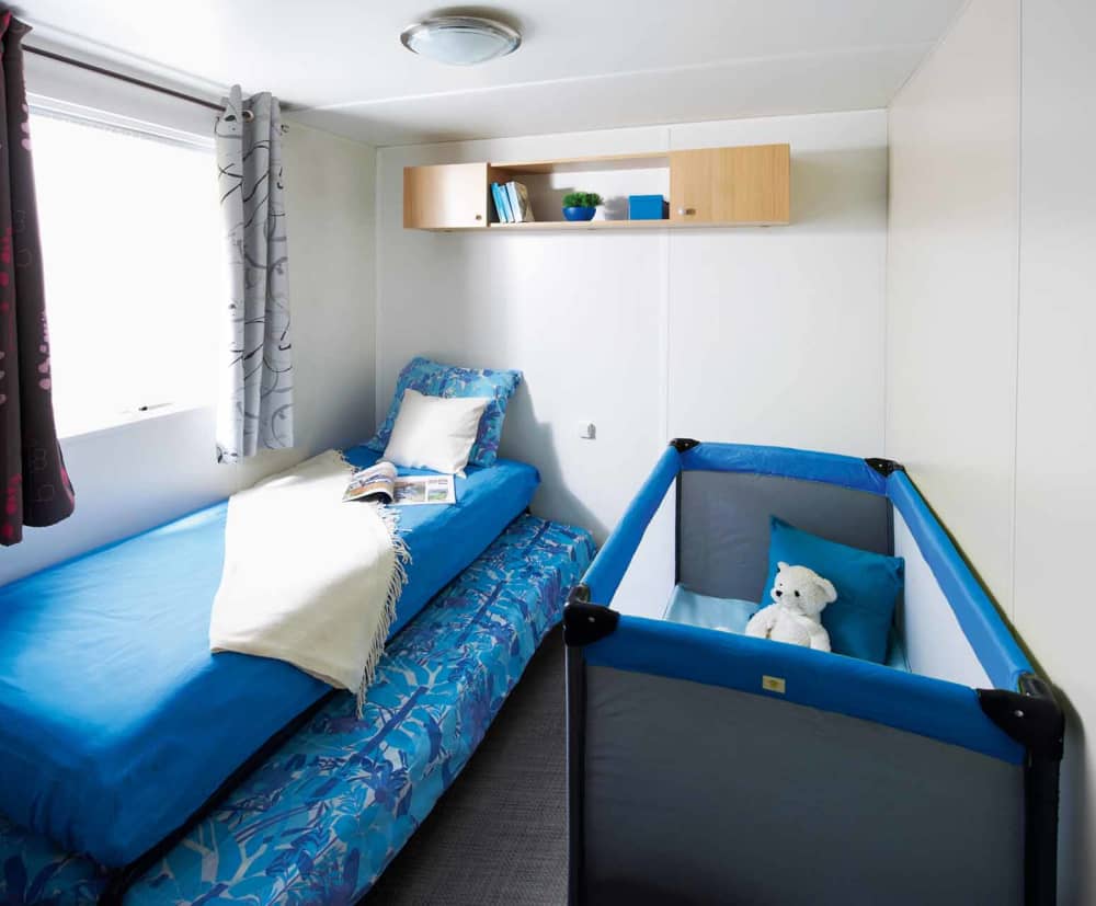 Residence 3 twin bedroom.jpg