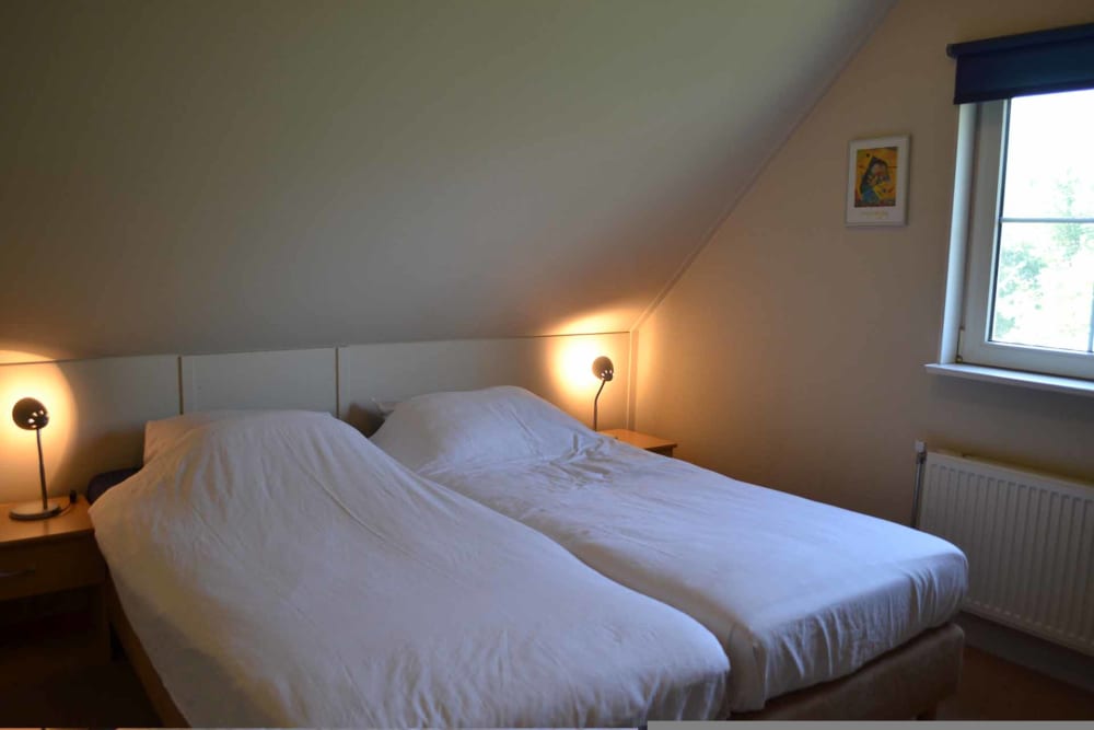 Tjasker 74 slaapkamer boven1.jpg