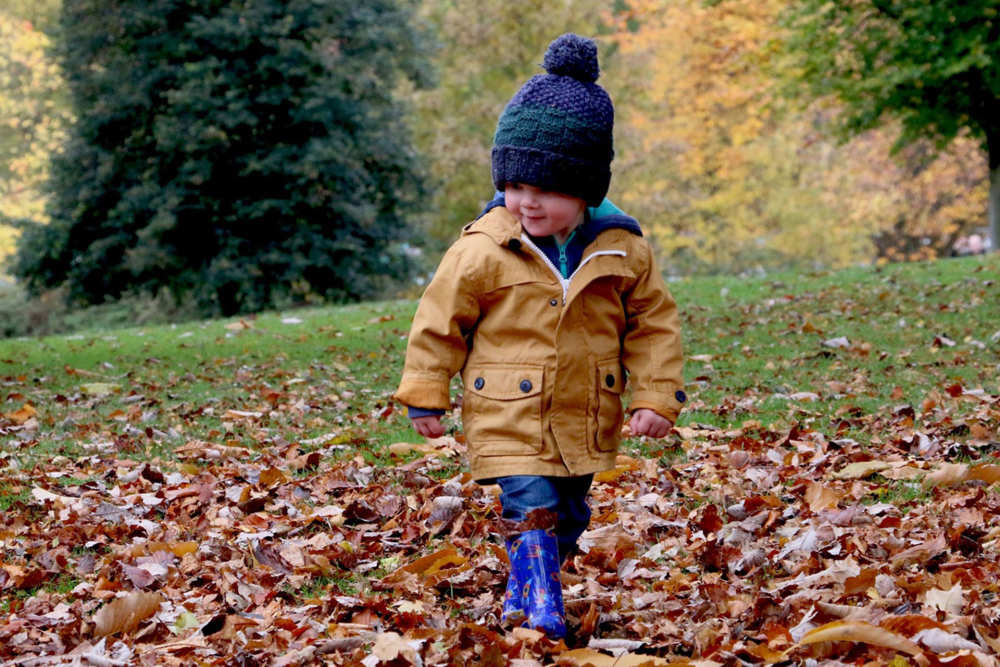 Kind in het bos