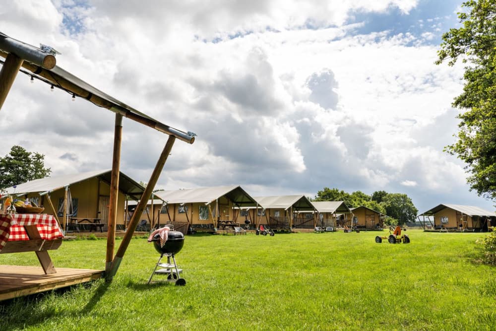 FarmCamps Breehees Brabant Farmtent exterieur.