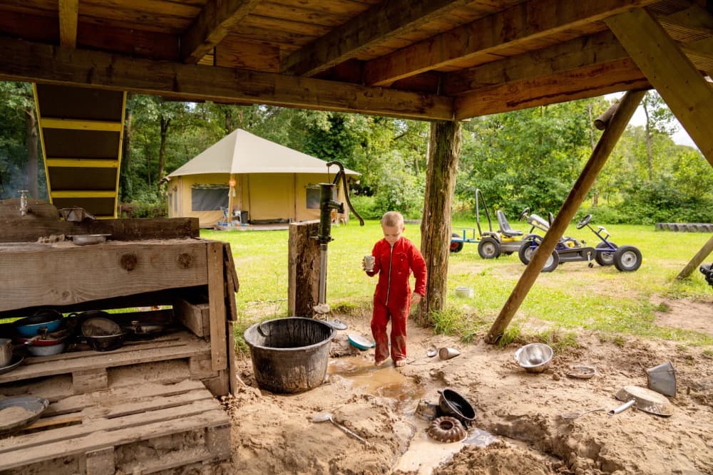 FarmCamps Op de Beemd Brabant modderkeuken wat
