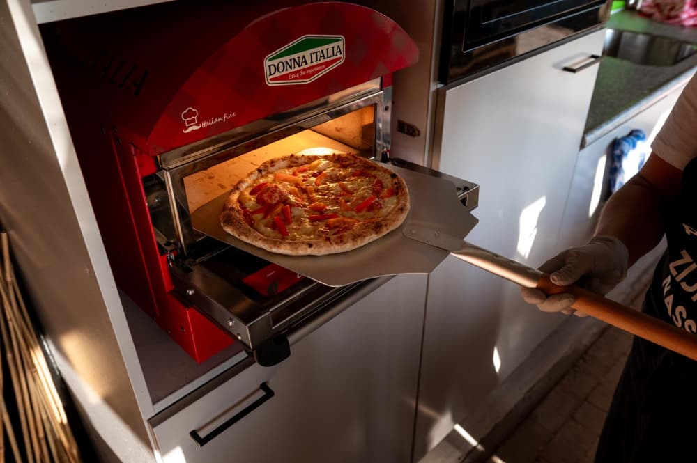 FarmCamps Kooij Hoeve Zuid-Holland pizza in ov