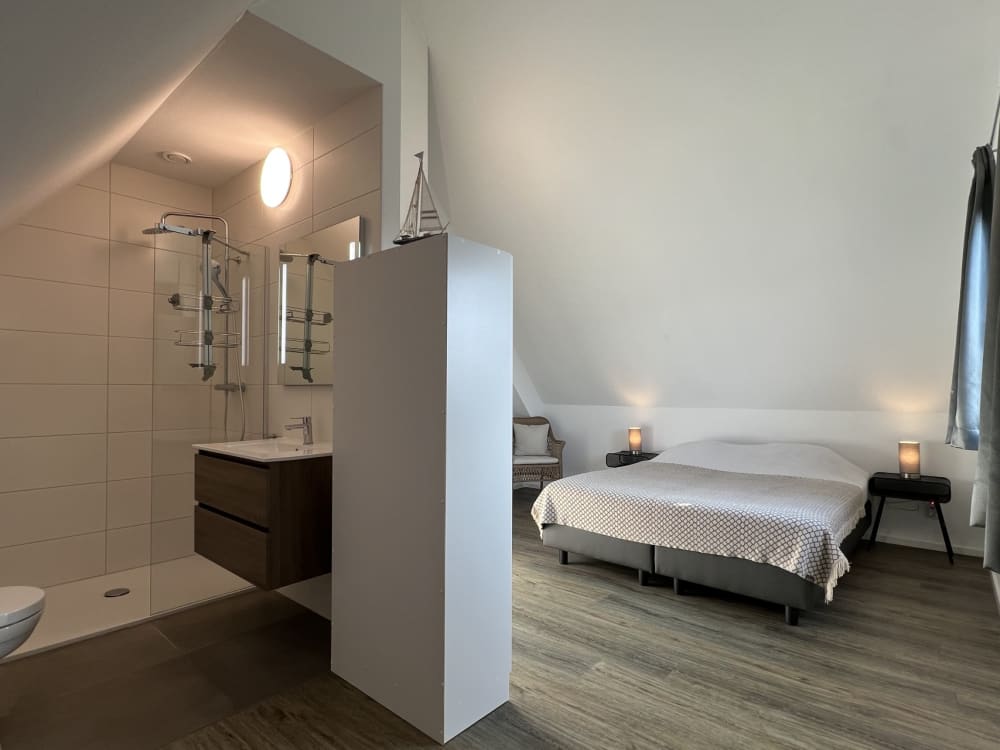 246D3340-8B22-4496-B00B-F185635BE7B7