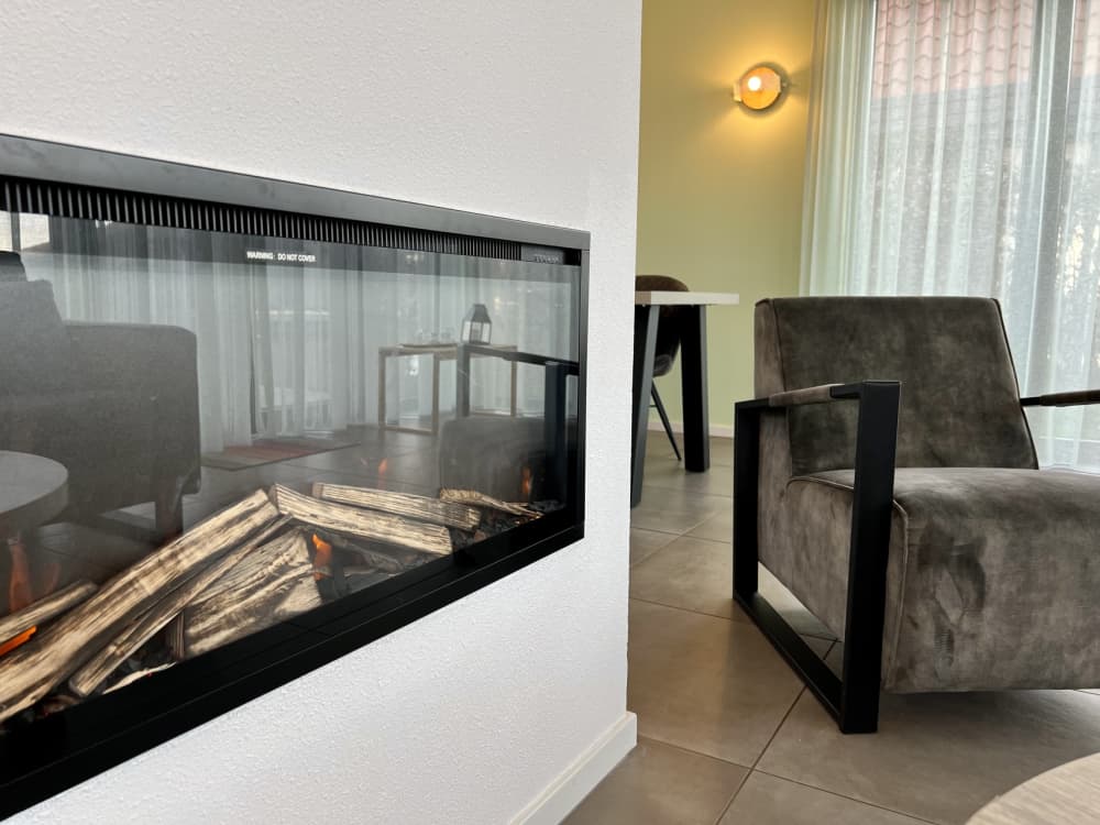 37BA1C51-D26E-409E-B74E-F709C07D09B9