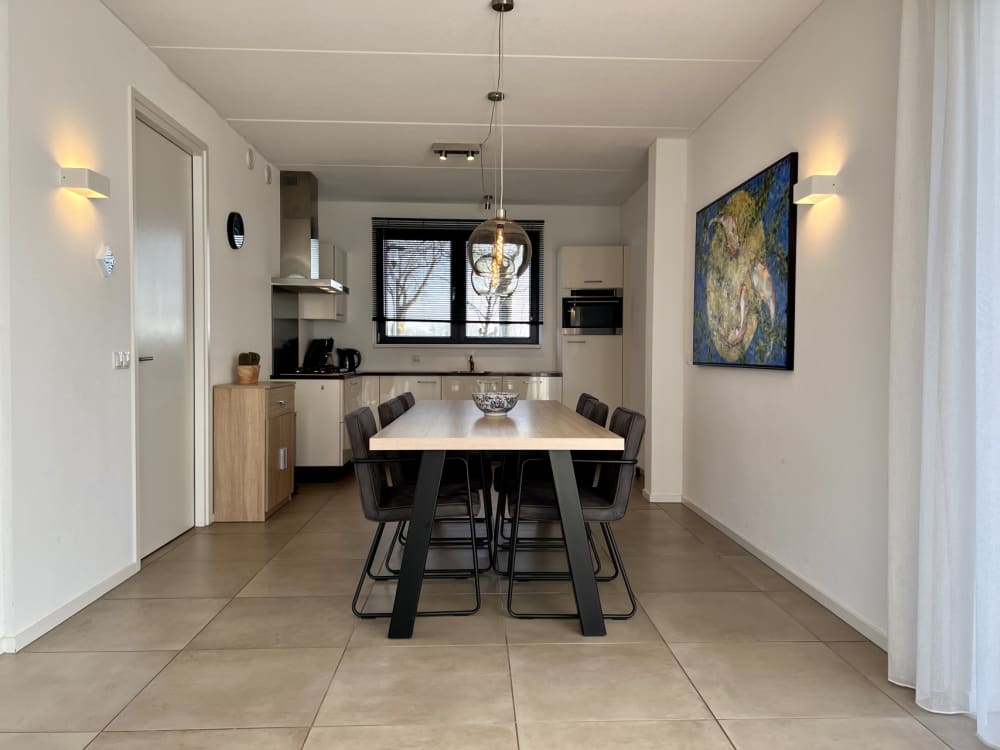 5E4282C9-B195-4A58-83A5-7F8208A3AB79