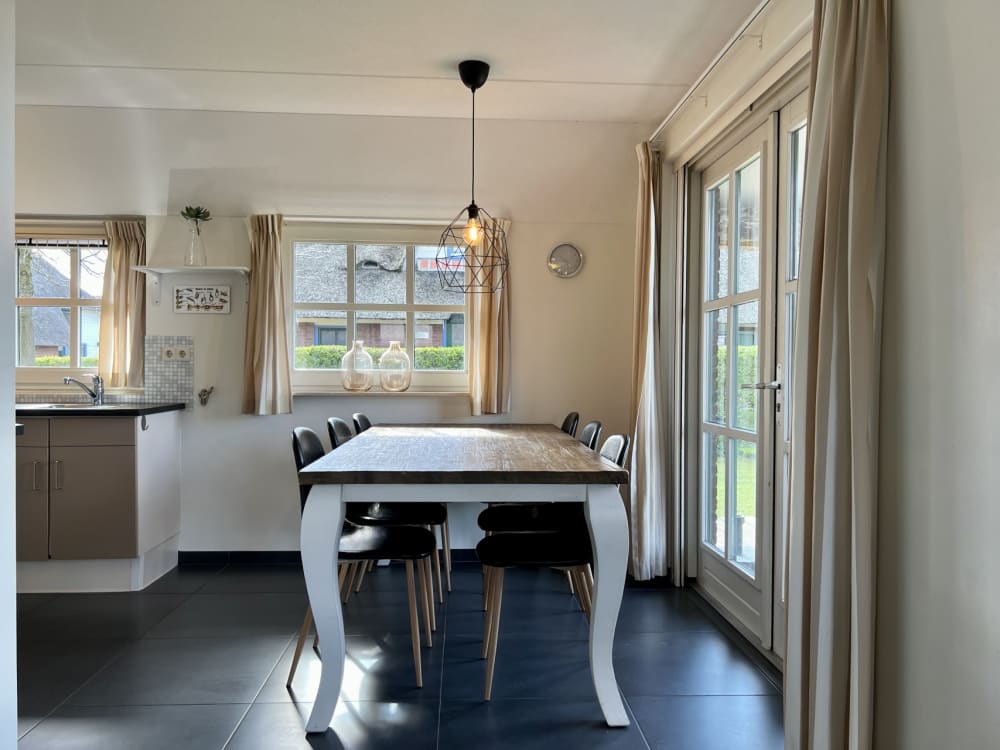 1F6C0299-C0FF-4B73-82F0-BA5F95DDE121