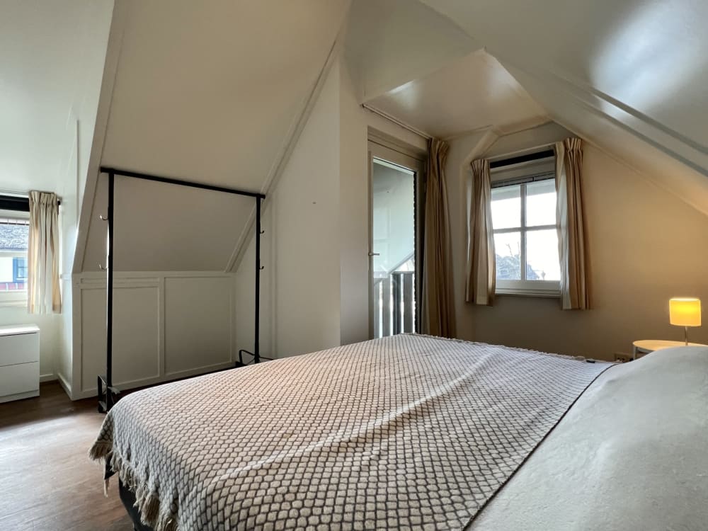 1AD0B1A5-1B62-4C81-B5D1-7DFA4F76C2AA