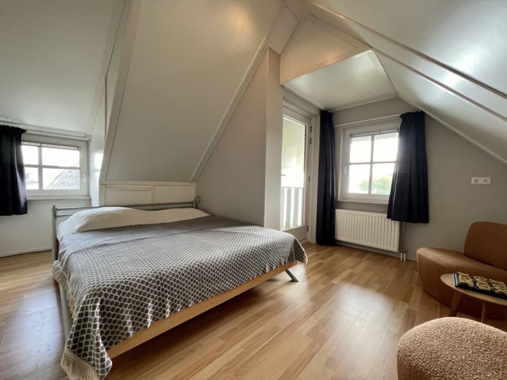 DD15C14A-AF5E-42A6-9825-E8AAEA89570B