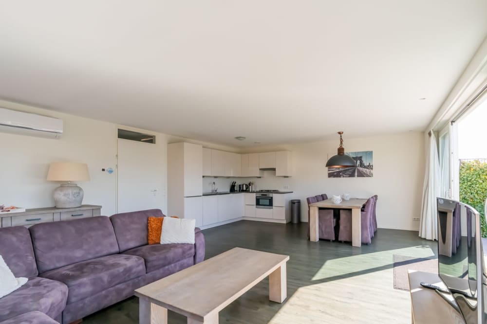 New 7. Marinapark Oude-Tonge - Kreek 6 eethoek