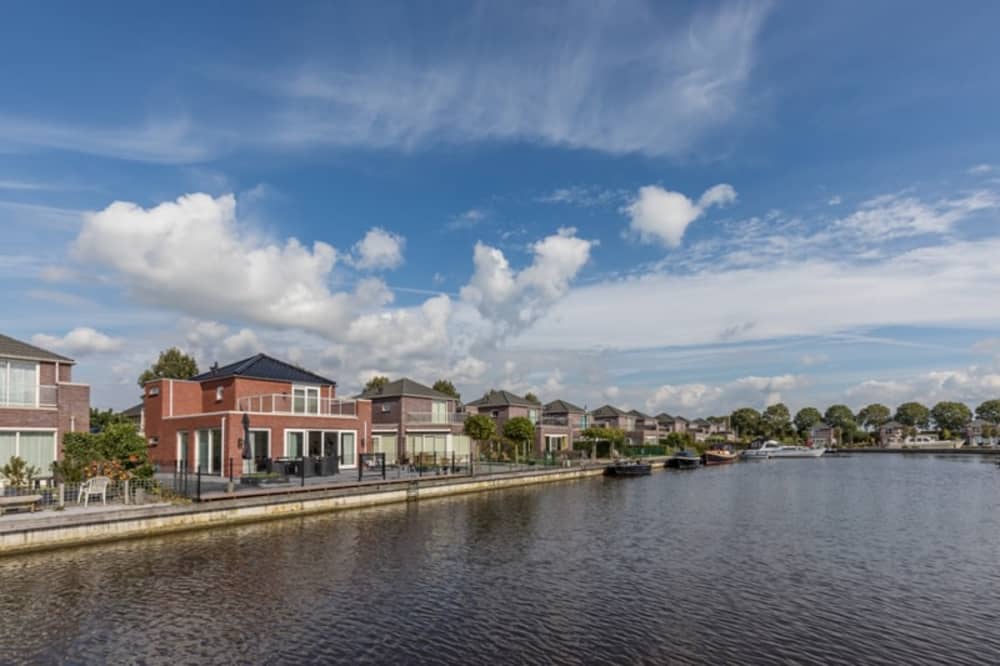 New 22. Marinapark Oude-Tonge - Kreek 6 overzi