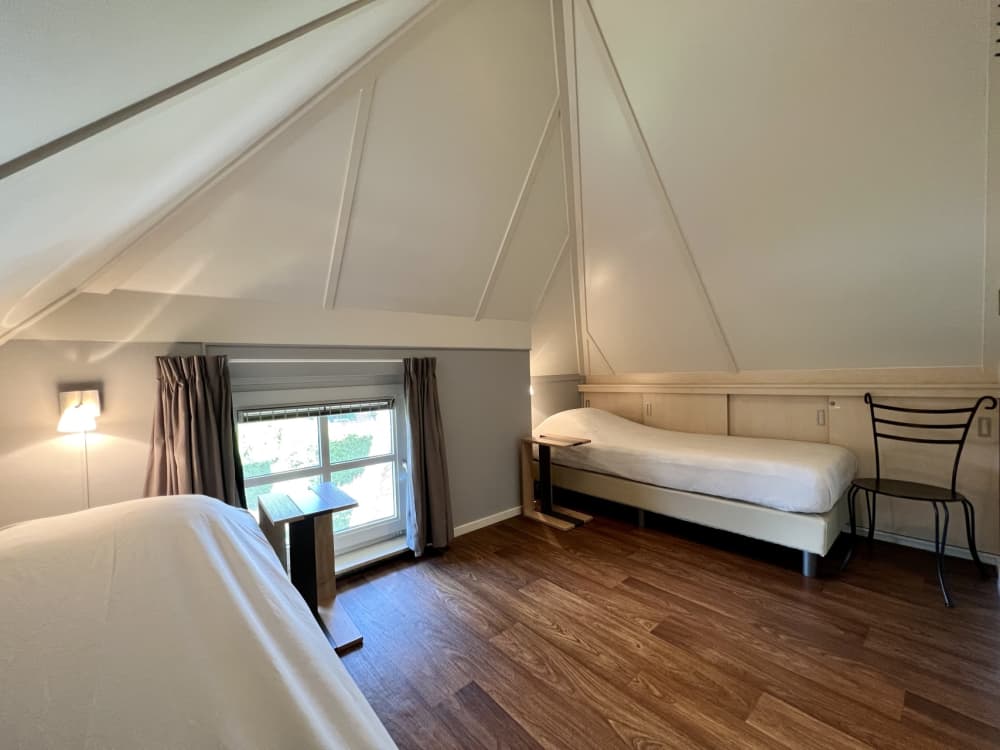 56D9C0AB-1F08-483D-93D0-891DEF65A028