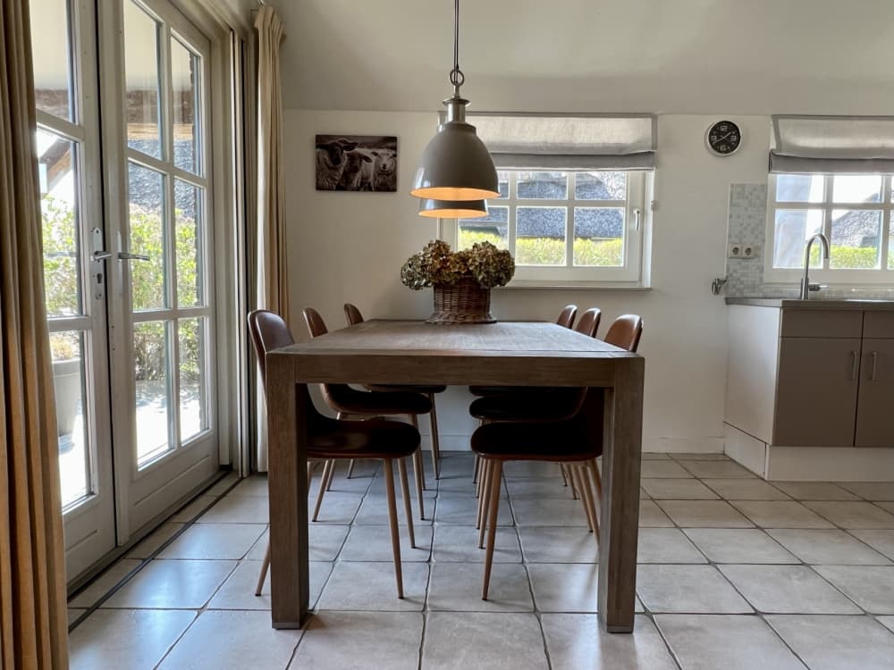 FA9748AB-27CA-4D91-8416-64F2817C7F5C