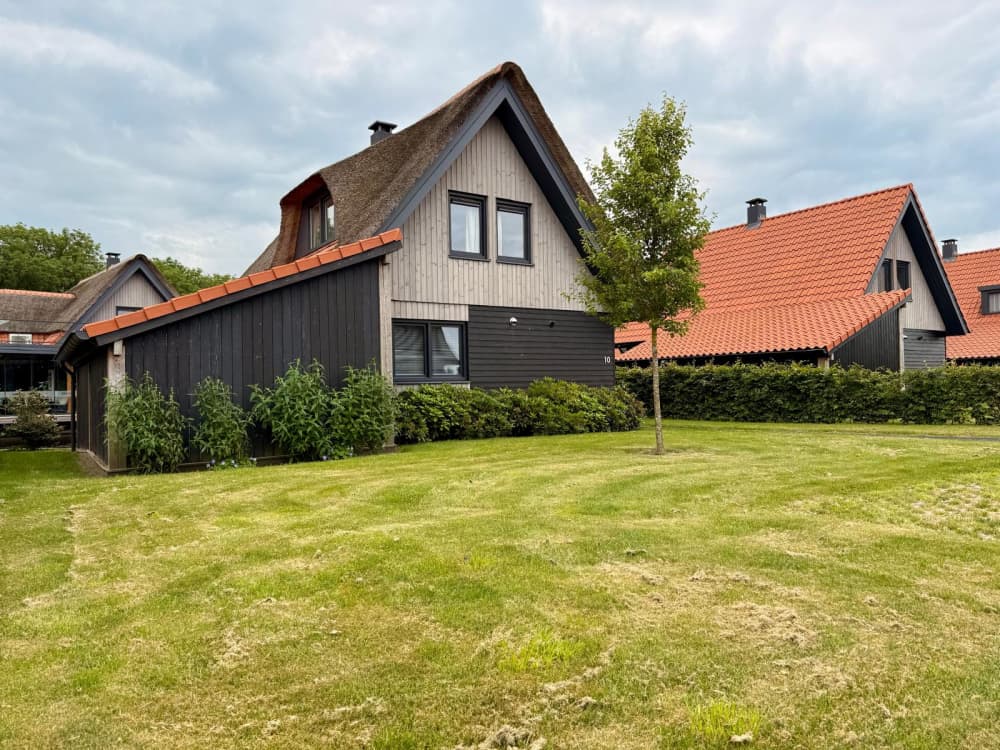 Buitenzijde achterkant villa 10