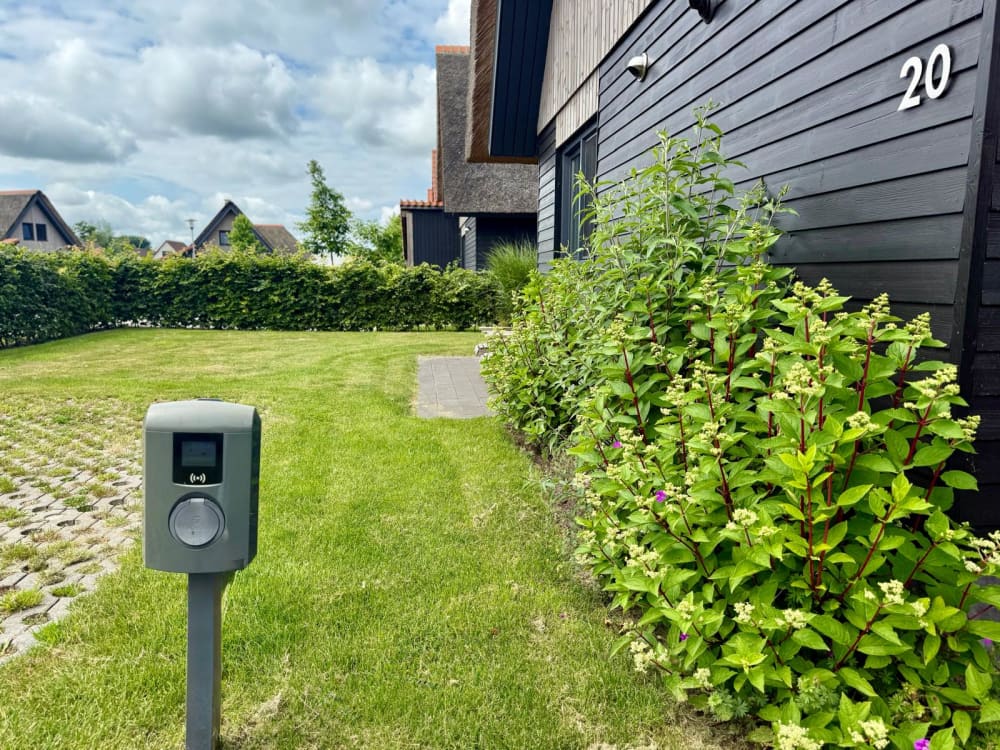 Buitenzijde achterkant villa 20