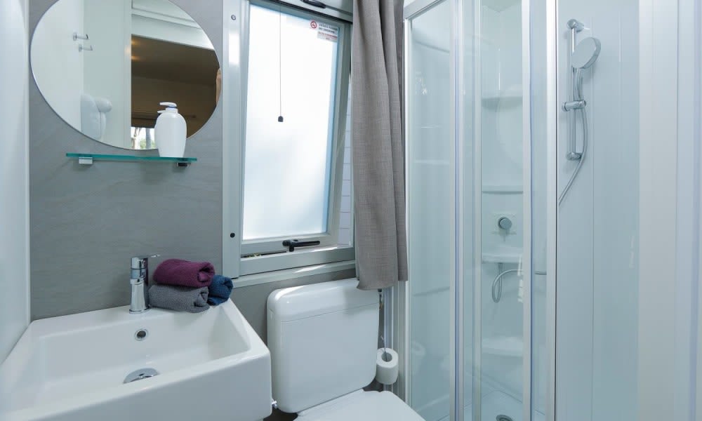 1000x600-crop-90-leonardo plus mobile home bagno2