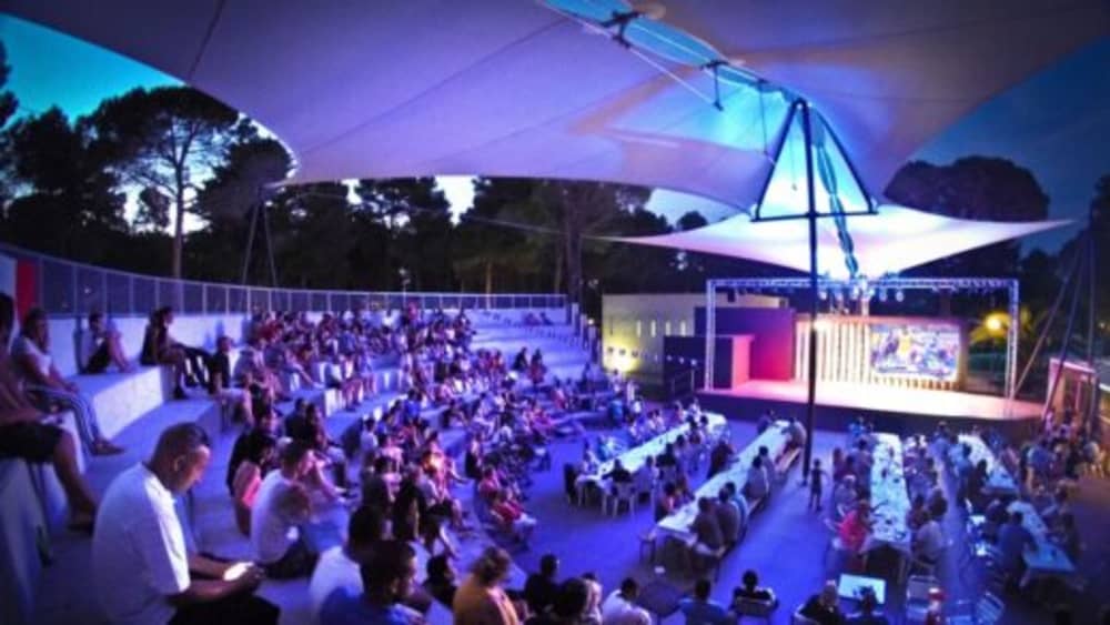 Camping Taxo Les Pins entertainment
