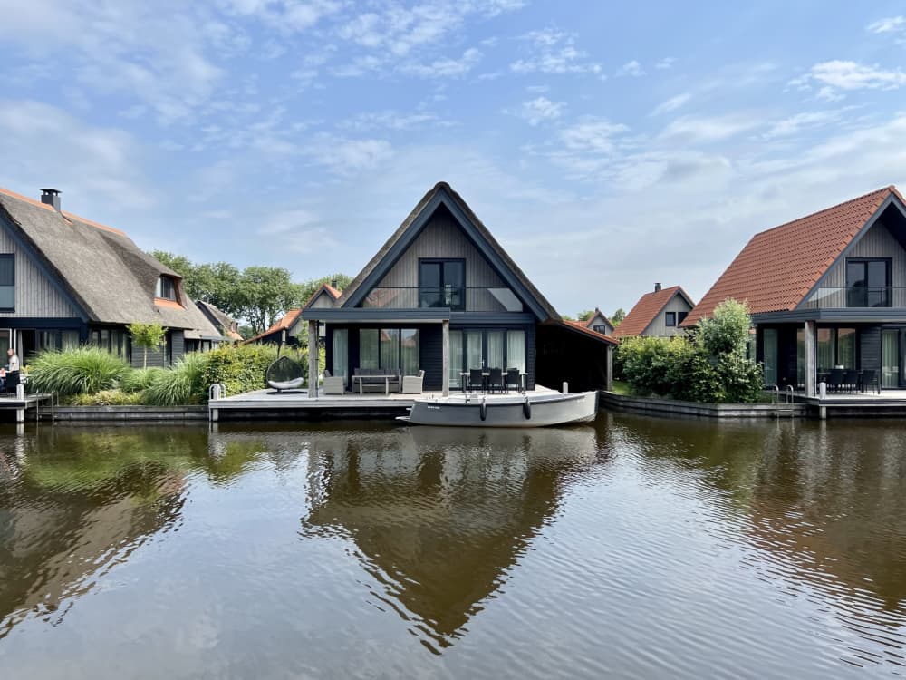 A767D8A3-6055-46BA-8847-11CDAAA1E071