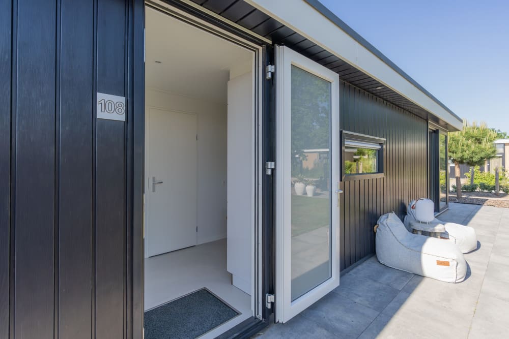 Foto 18, ingang deur