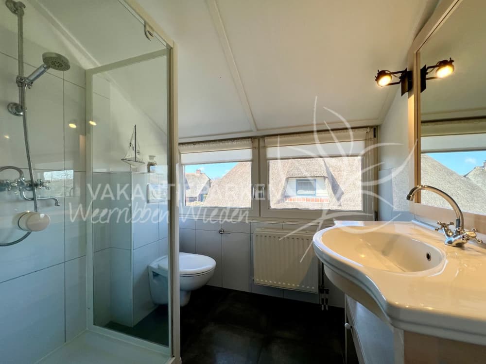 bw13badkamerbovenwaer