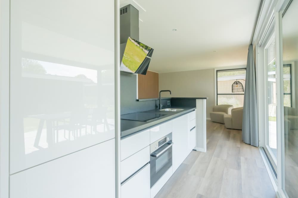 Foto 8, keuken met gang