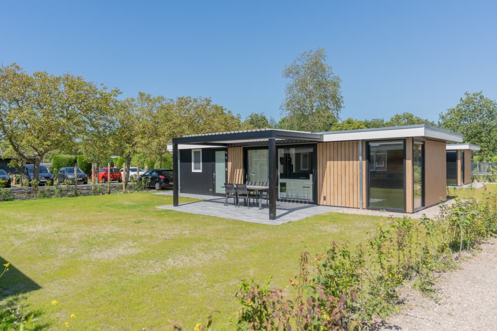 Foto 19, ligging chalet met tuin