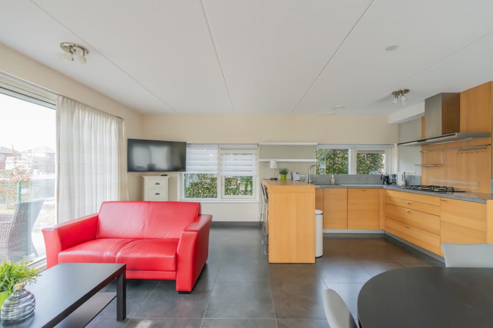 4. Marinapark Oude-Tonge, Kreek 18, woonkamer III