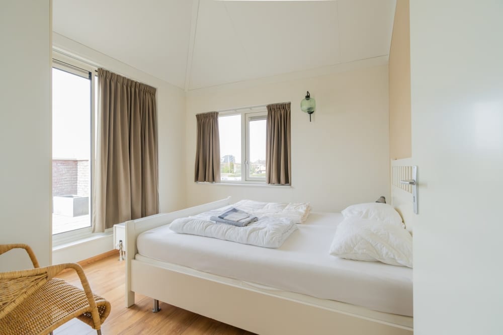 9. Marinapark Oude-Tonge, Kreek 18, slaapkamer verdieping I