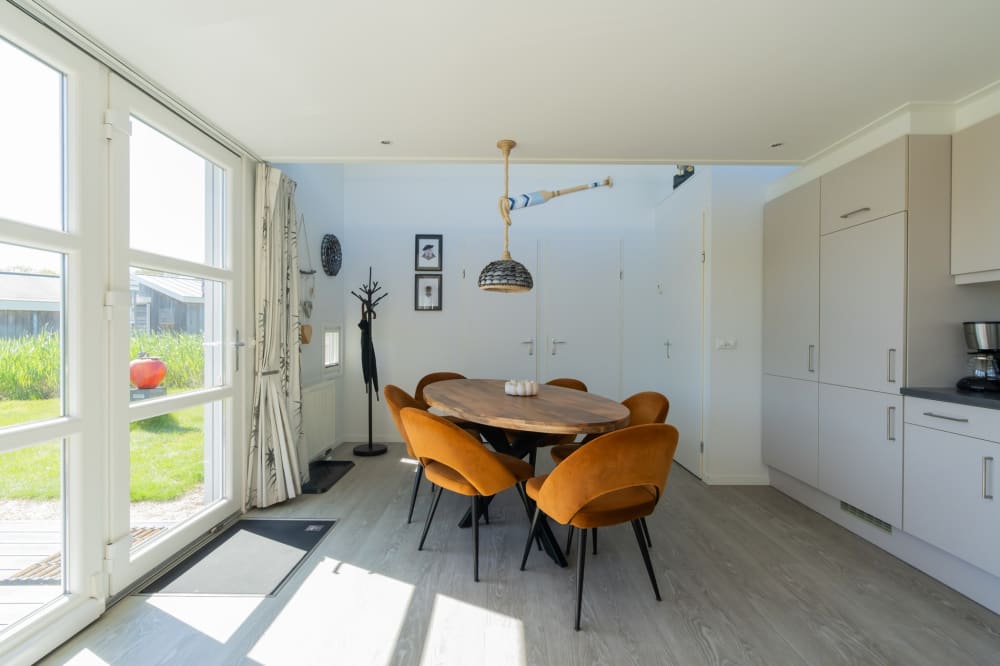 5. Duinpark Westerschouwen - Chalet 33 - eetgedeelte 2026