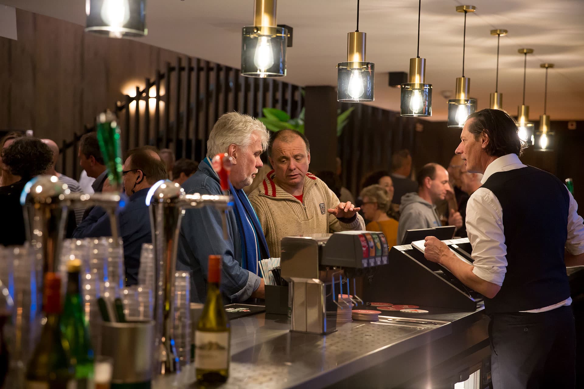 Evenementenhal Texel, bar in de foyer