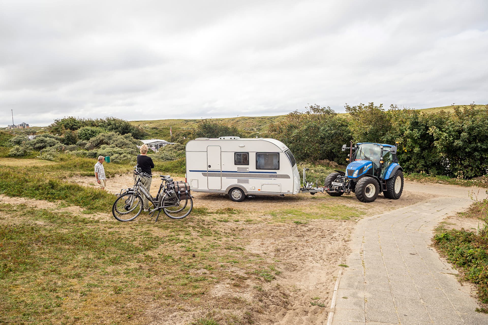 Camping Kogerstrand, placing a caravan