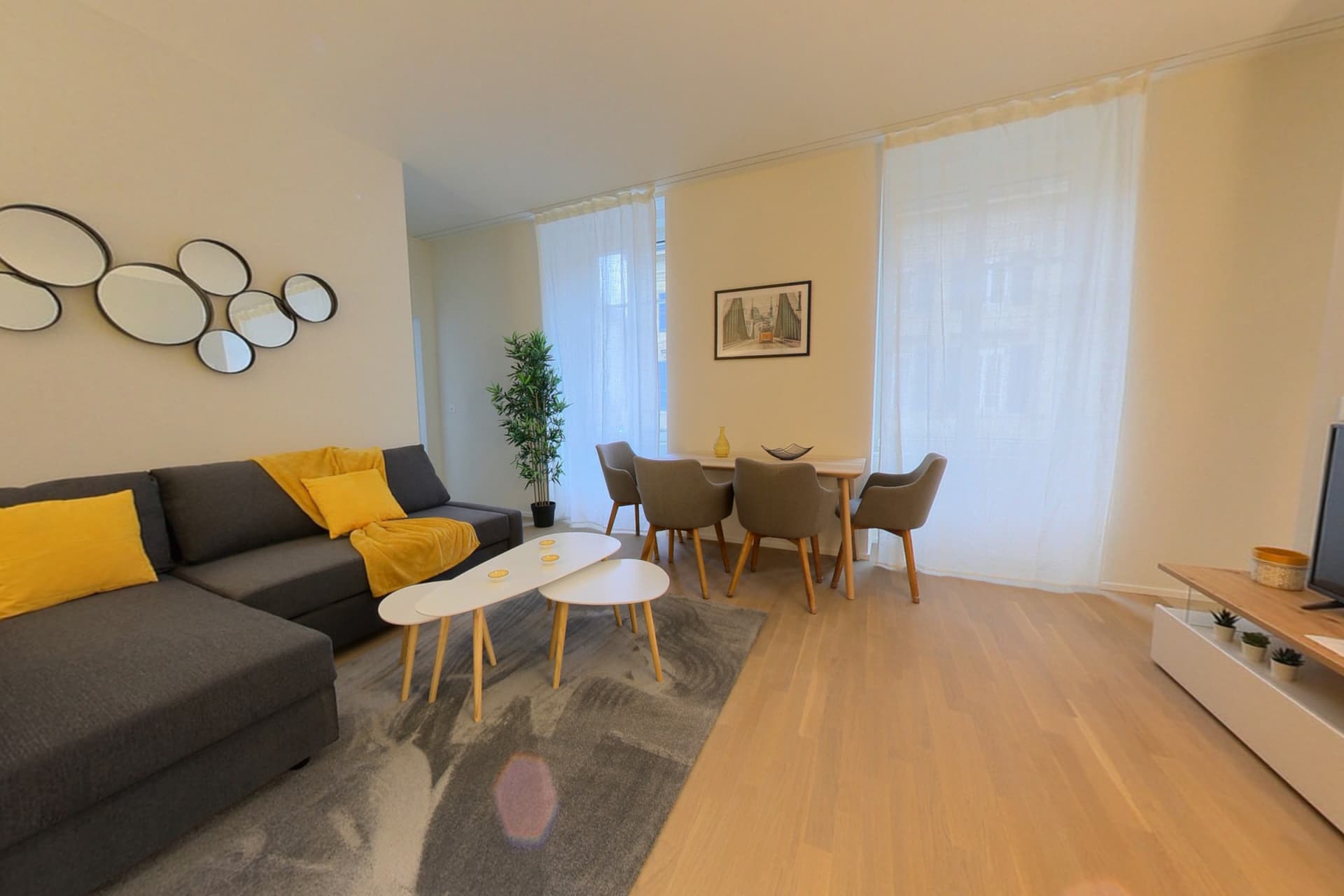 Living room 3