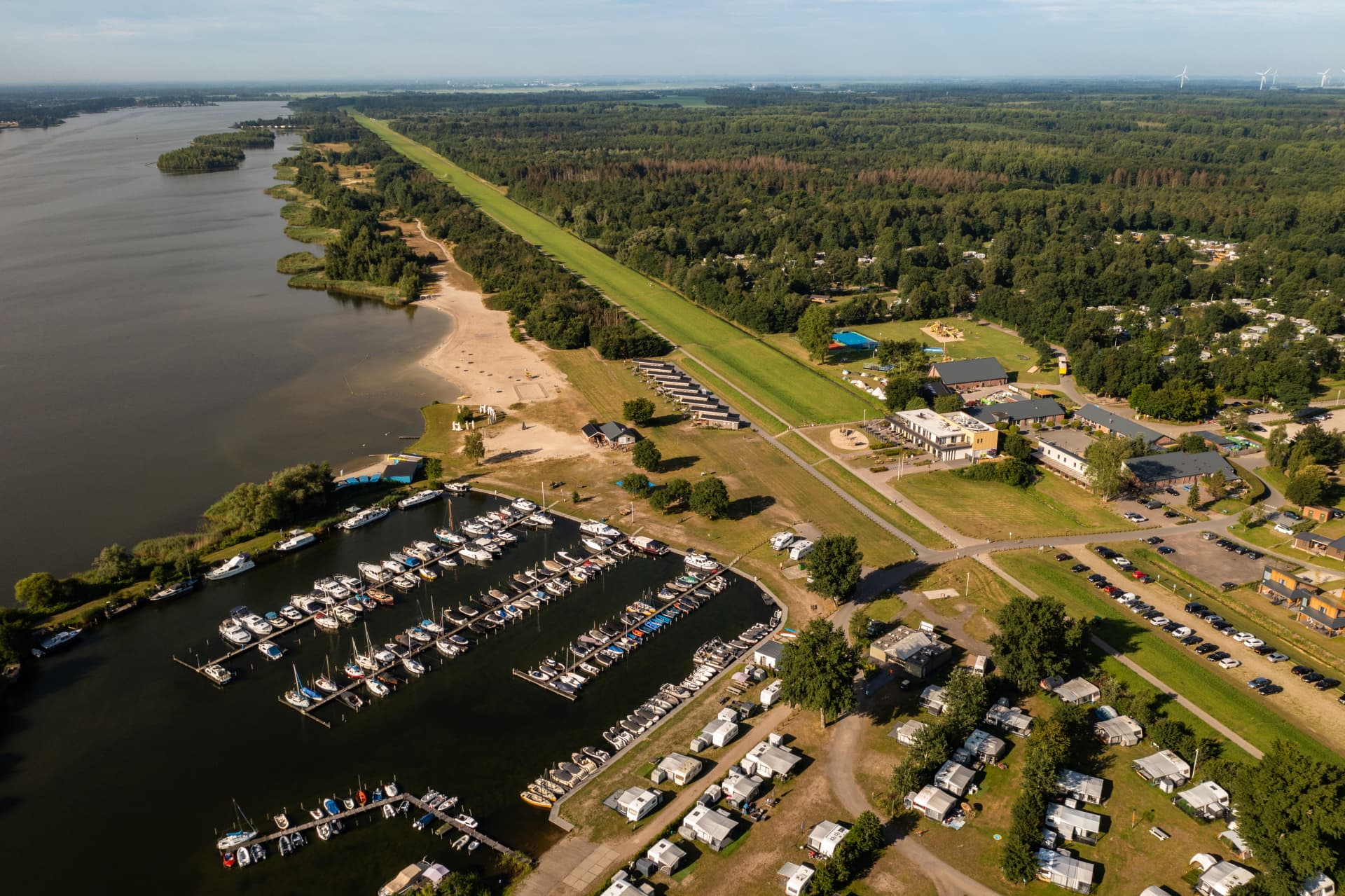 RCN-Zeewolde-vakantiepark-aan-het-Veluwemeer-d