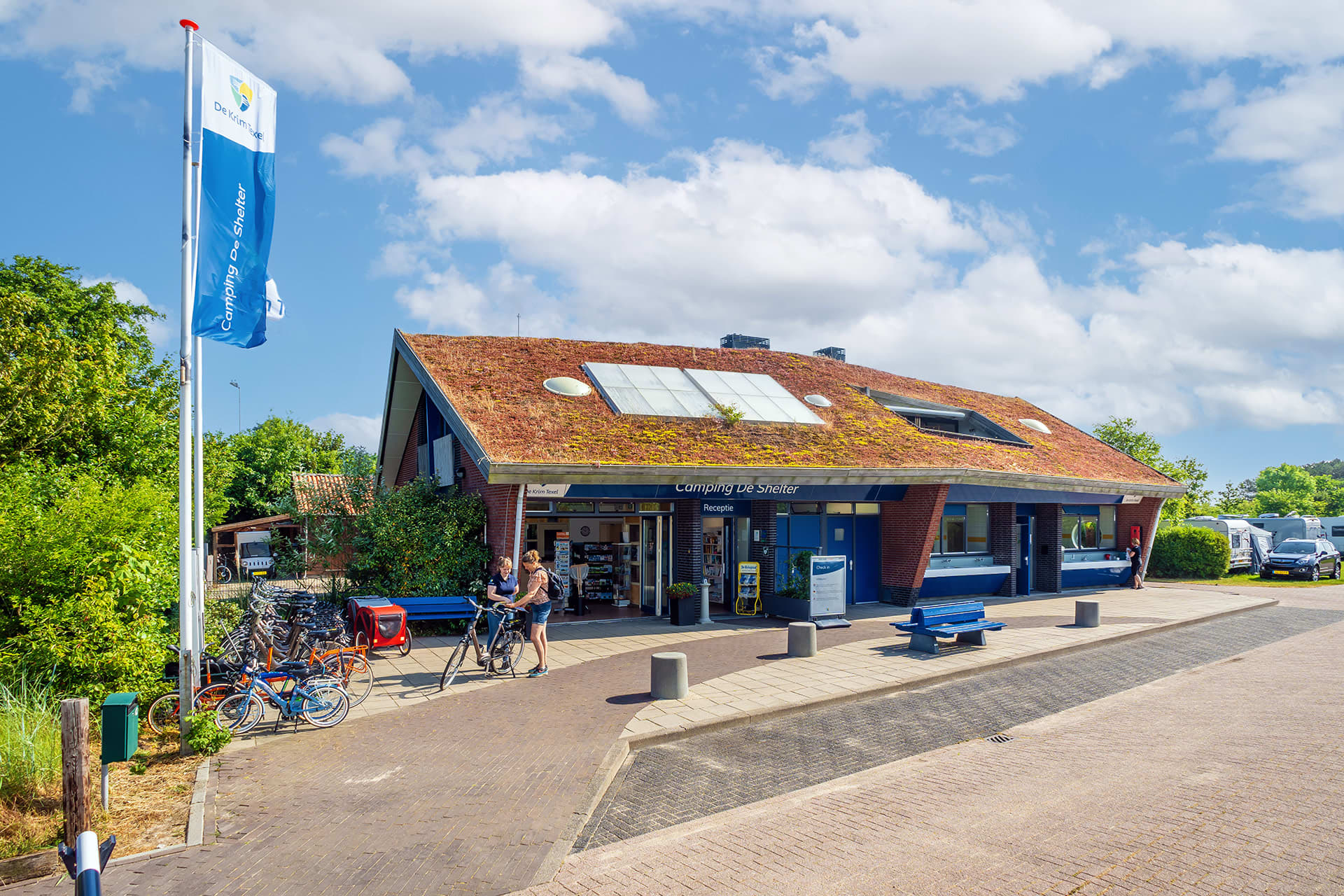 Camping De Shelter, reception