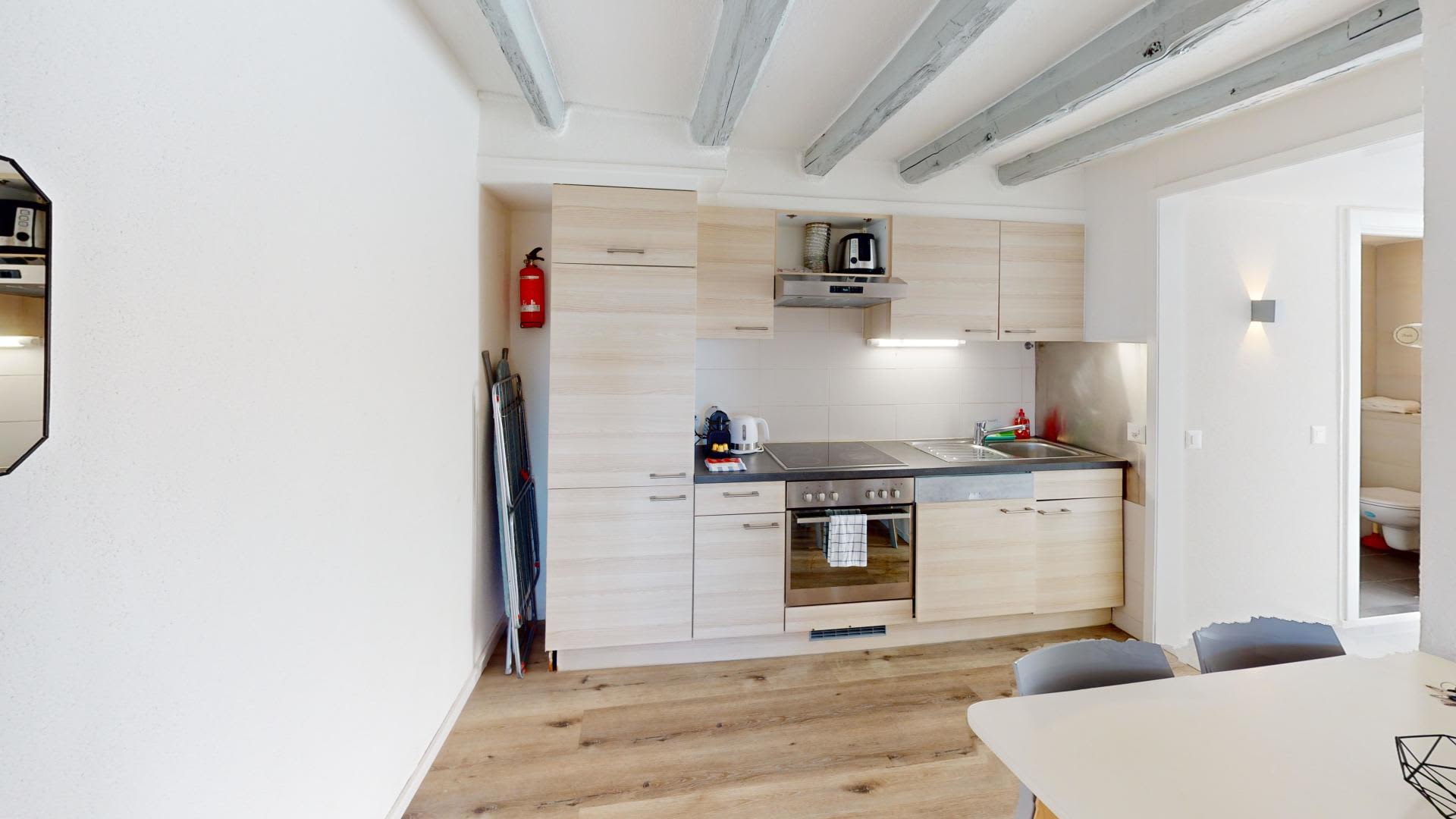 18-Route-de-Neuchatel-Kitchen