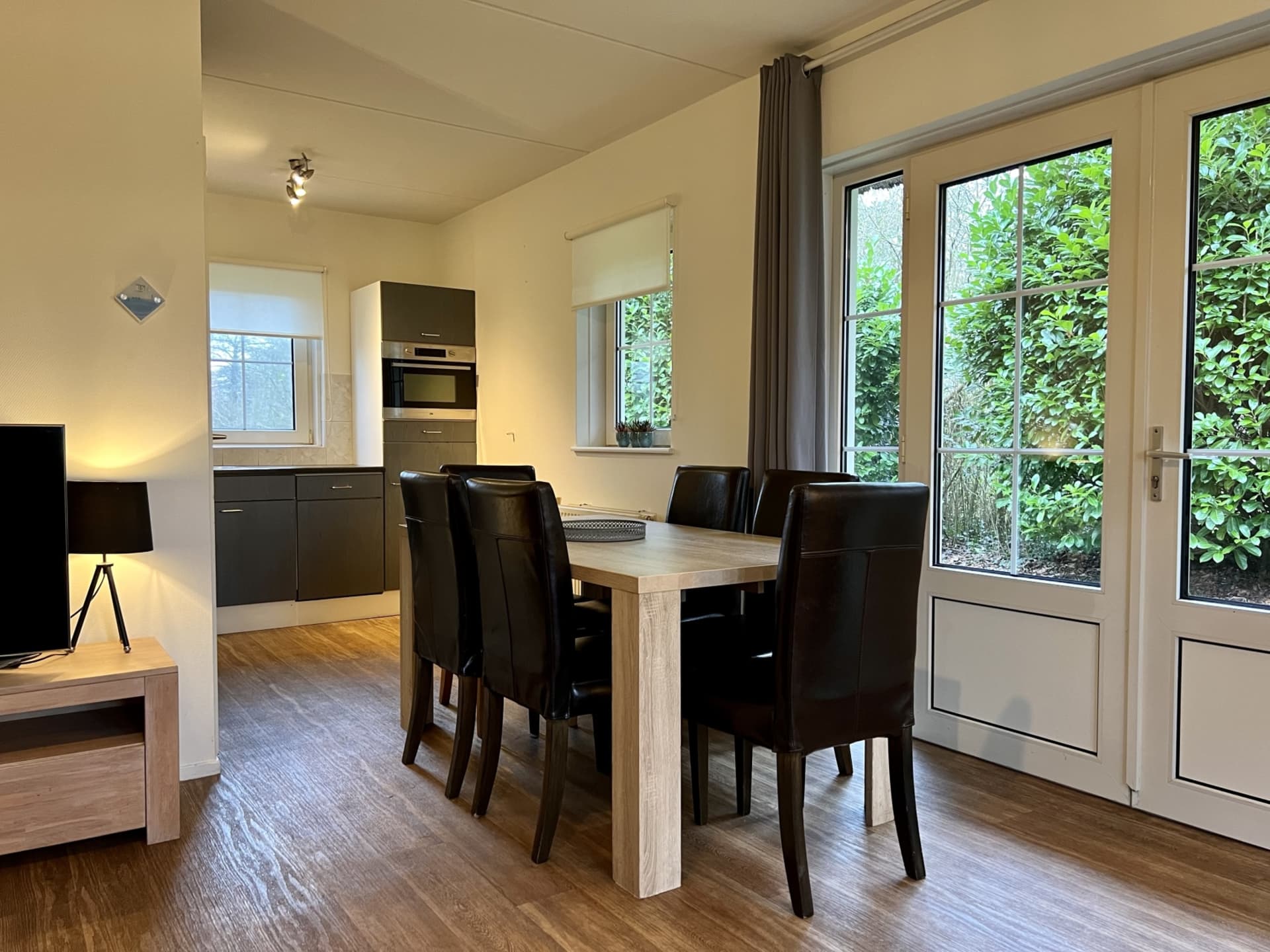 07eetkamer