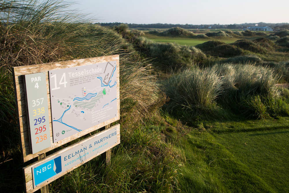 Hole-14-Bord-Golfbaan-De-Texelse-De-Krim-Texel