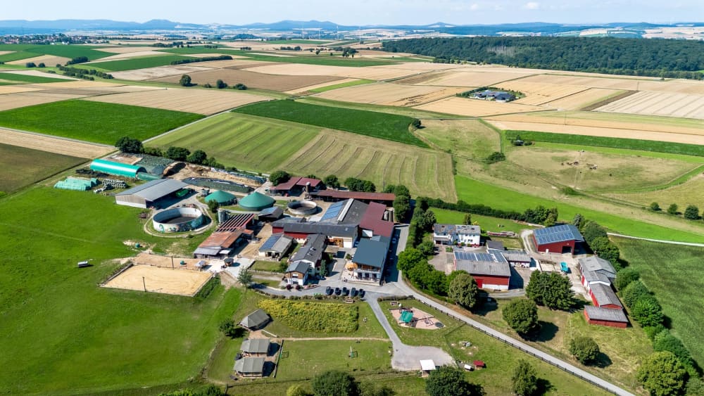 FarmCamps boerderij in Duitsland met safaritenten en weilanden