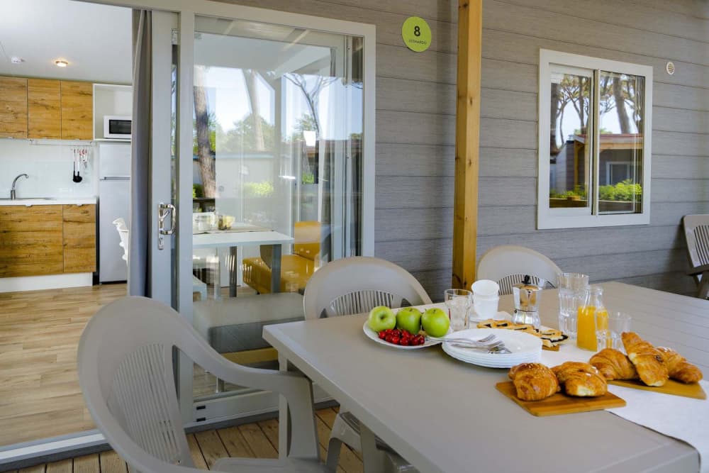 leonardo_plus_mobile_home_veranda