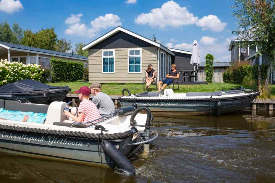 Vakantiehuis met Boot in Giethoorn, Vakantiepark Giethoorn