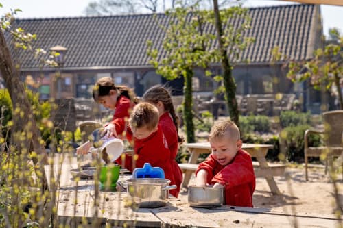 Spelen op de speelboerderij