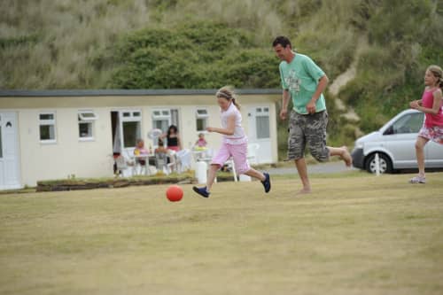 Entertainment & Activities