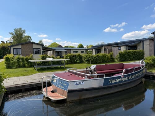 Gruppenunterkunft mit boat