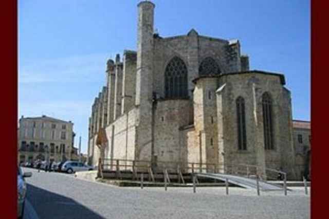 Cathédrale Saint Pierre et son Cloître