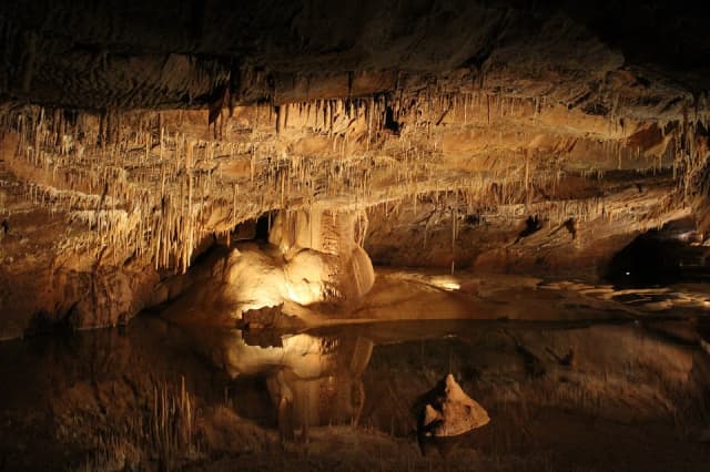 Grotten van Blanot