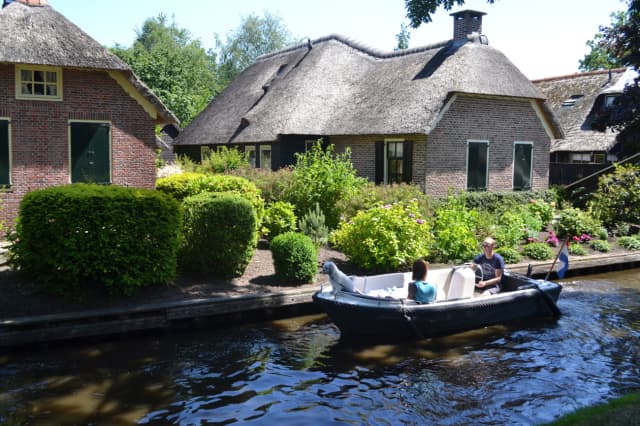 Vakantiehuis met Boot in Giethoorn, Vakantiepark Giethoorn