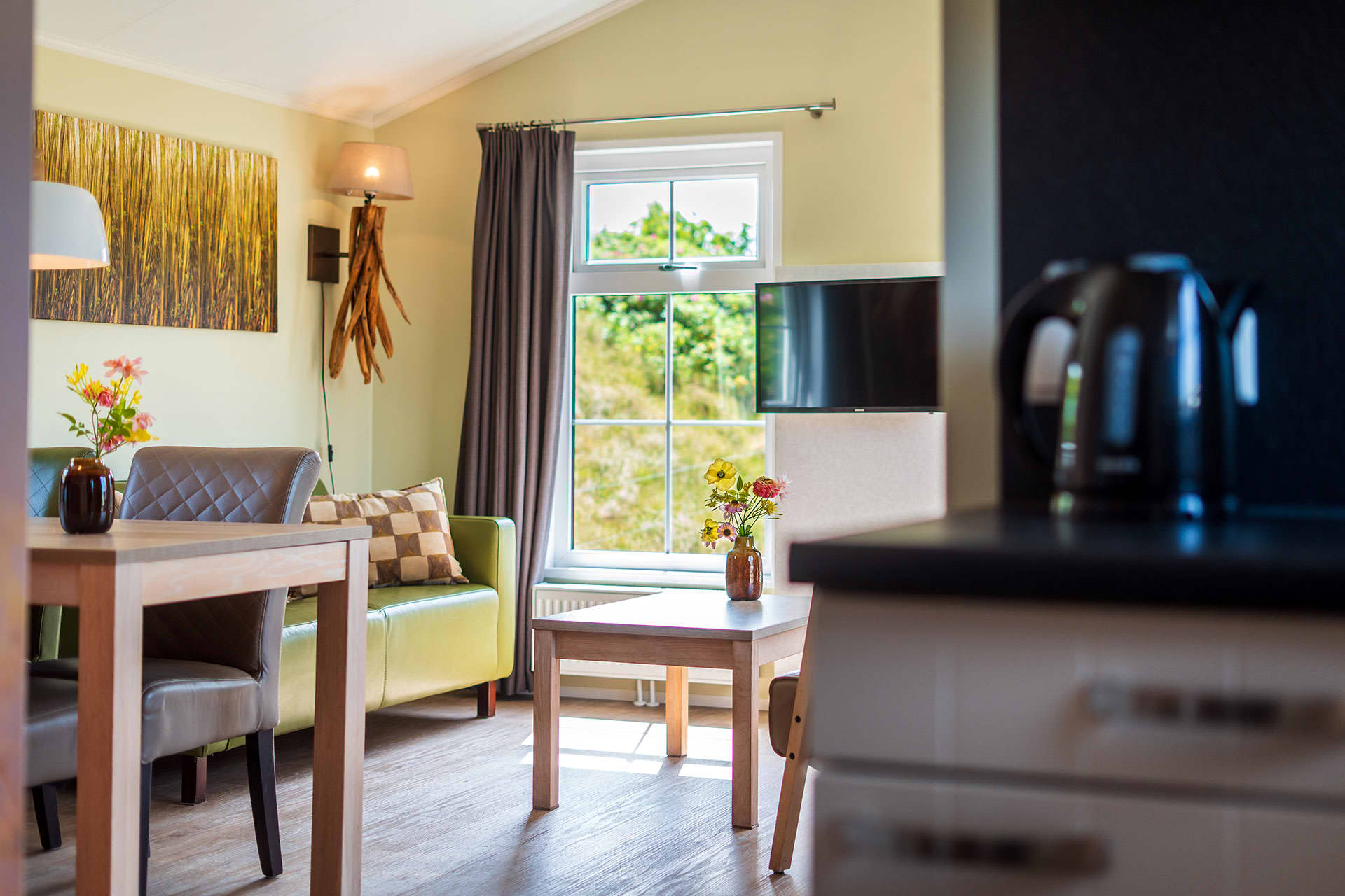 Camping Loodsmansduin, type Geul, livingroom