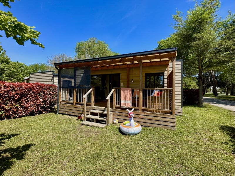 Estivo Premium Plus Village