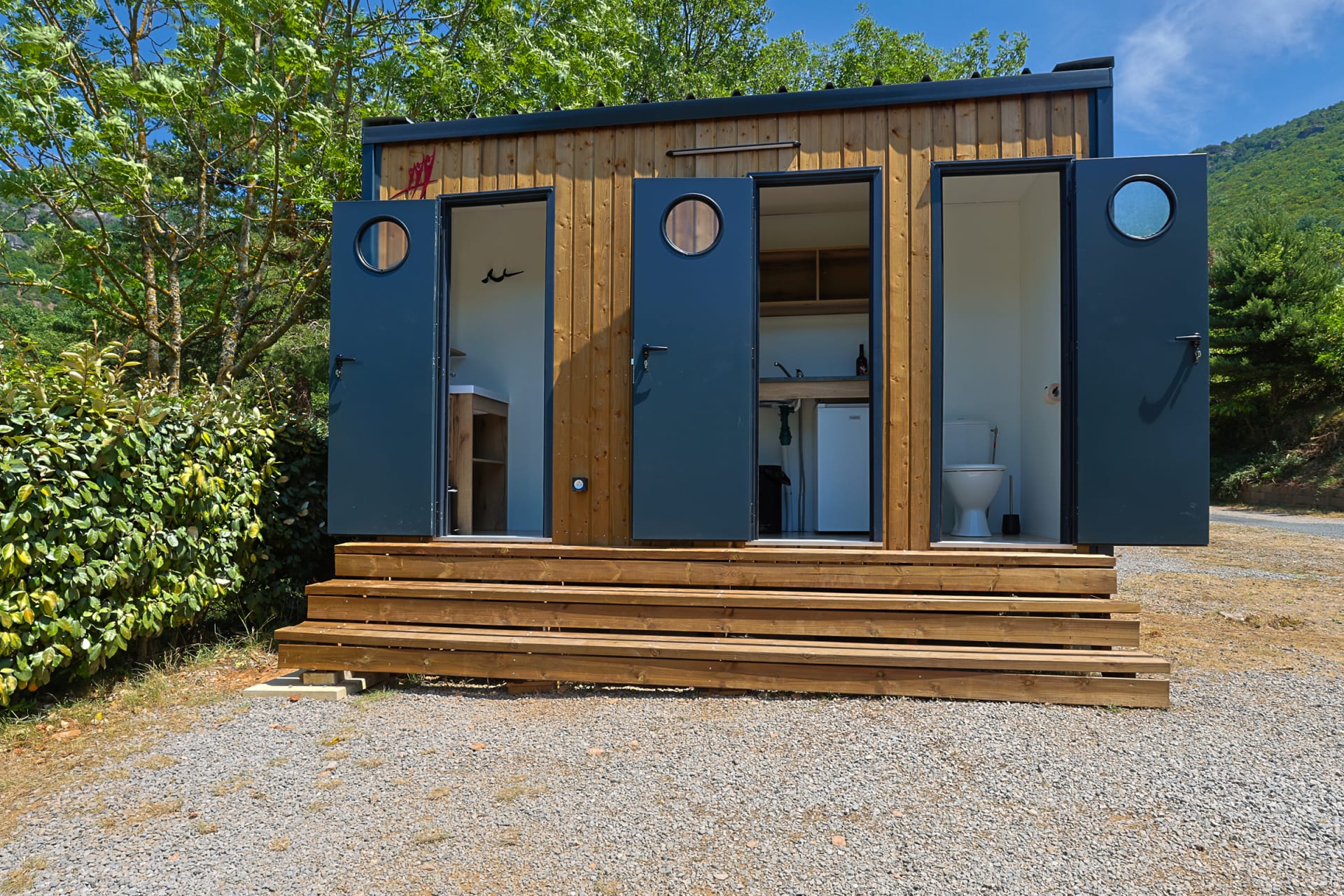 RCN Val de Cantobre | Kampeerplaats met privé sanitair comfort – afbeelding 3