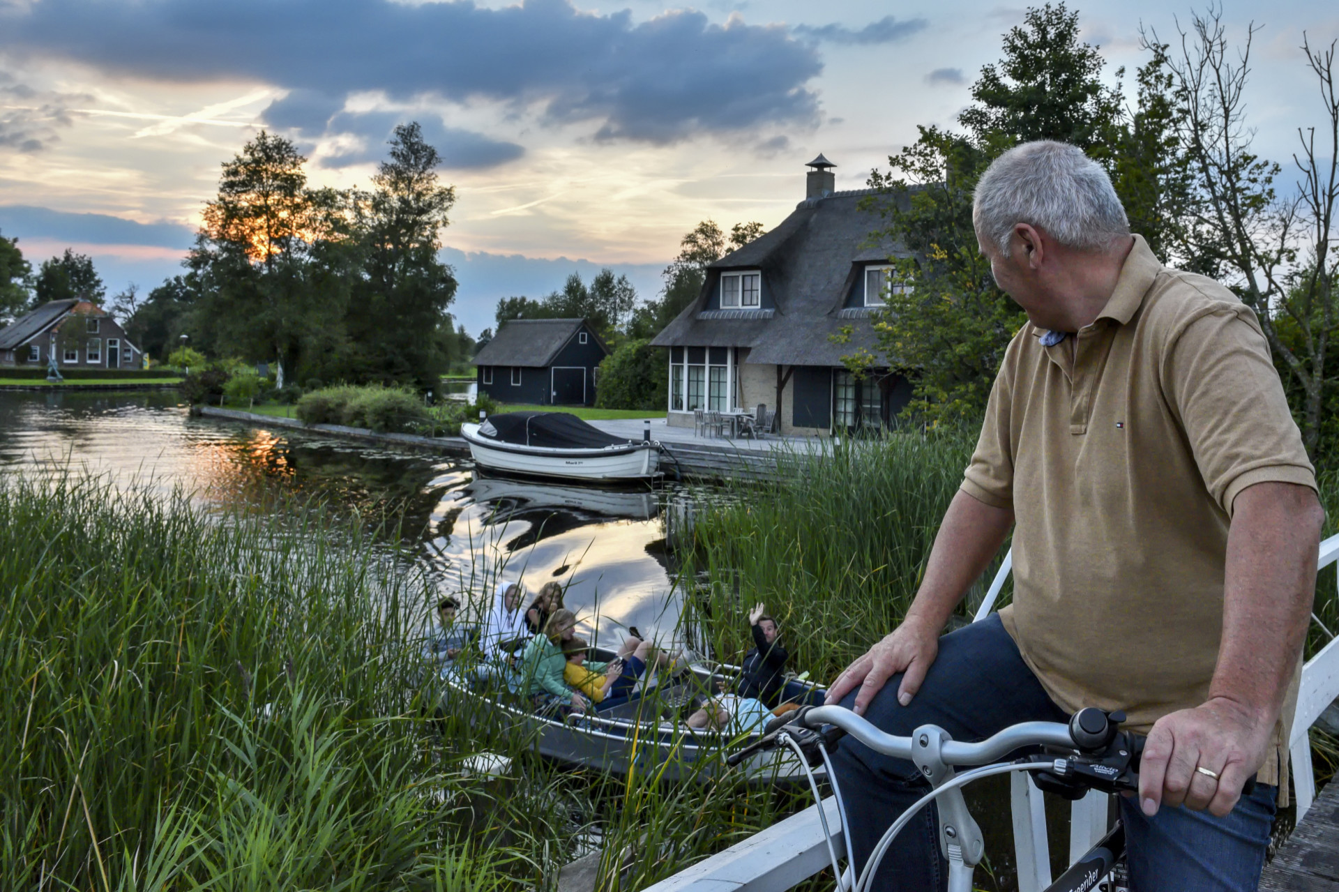 Waterreijk_Dwarsgracht_fietsknooppunt_52_Sunse